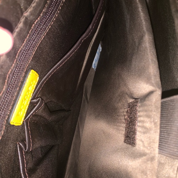 Stylish Yellow Laptop Bag - Picture 5 of 6